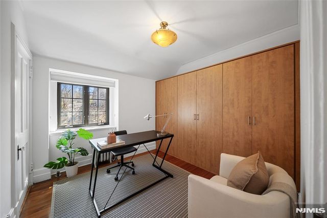 1 Byrne Lane 10, Tenafly, NJ 07670