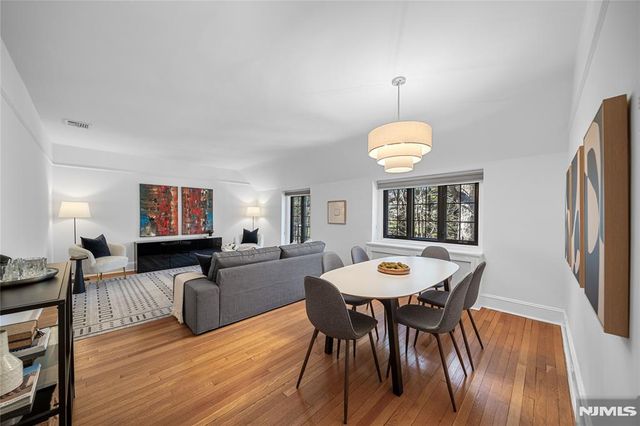 1 Byrne Lane 10, Tenafly, NJ 07670
