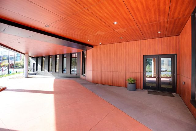 1240 S 2nd Street 110, Minneapolis, MN 55415