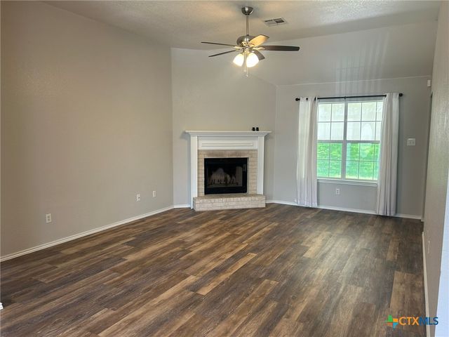 2108 Grizzly Trail, Harker Heights, TX 76548