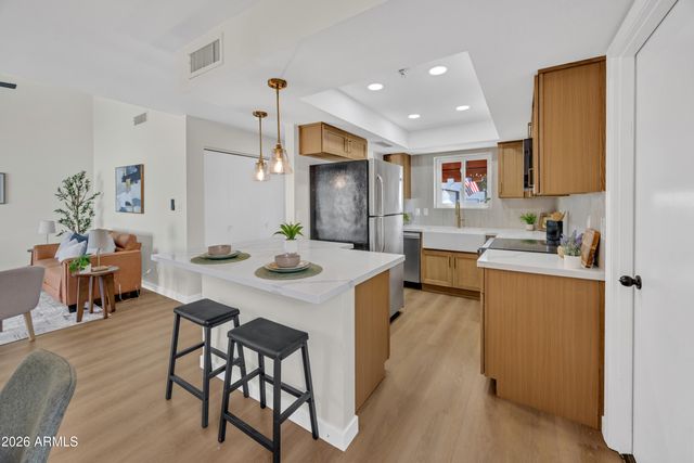 13813 N 43RD Street, Phoenix, AZ 85032