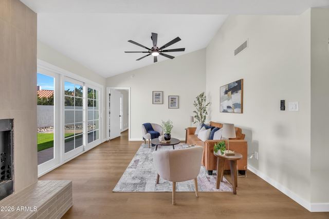 13813 N 43RD Street, Phoenix, AZ 85032