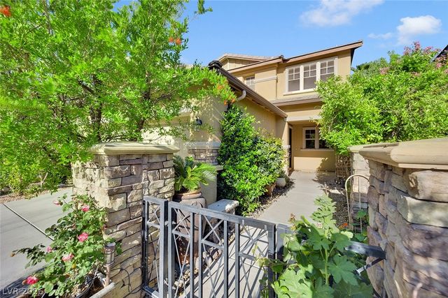 5471 Indian Cedar Drive, Las Vegas, NV 89135