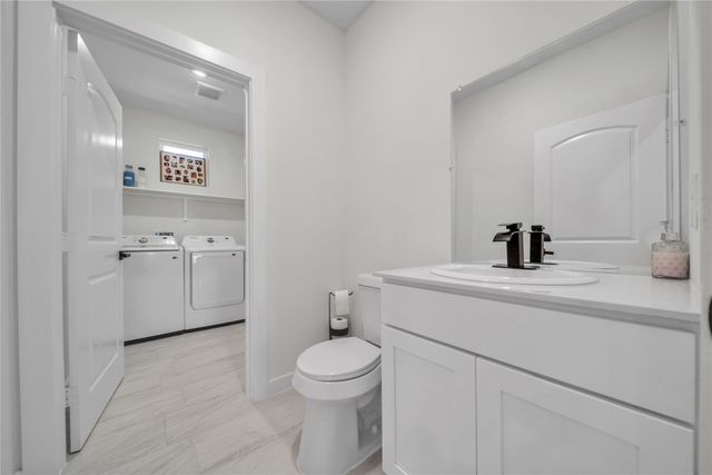 811 Vz County Road 3810, Wills Point, TX 75169