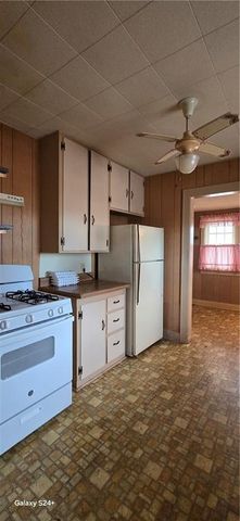 302 12th Street, Osawatomie, KS 66064