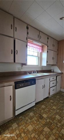 302 12th Street, Osawatomie, KS 66064