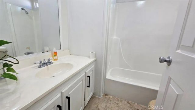 16949 S Western Spc 22A, Gardena, CA 90247