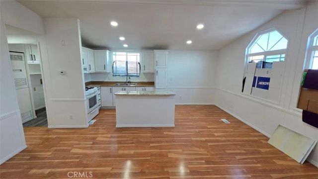16949 S Western Spc 22A, Gardena, CA 90247