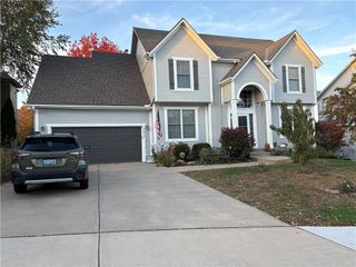 21812 W 96th Street, Lenexa, KS 66220