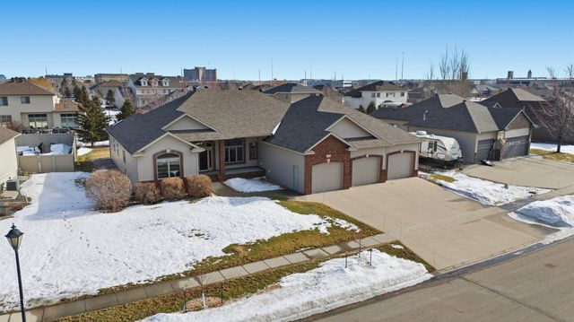 1929 Pentland Street, West Fargo, ND 58078
