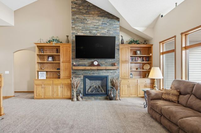 1929 Pentland Street, West Fargo, ND 58078