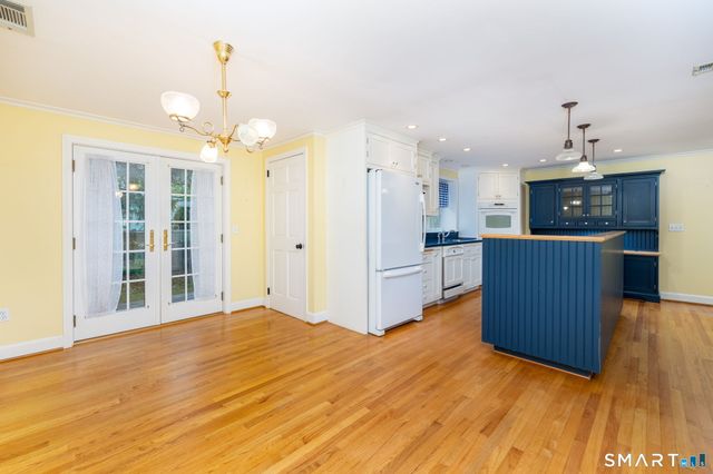 393 Main Street, Wethersfield, CT 06109