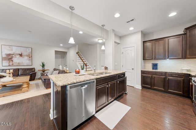 902 Sweet Gum Way, Mebane, NC 27302