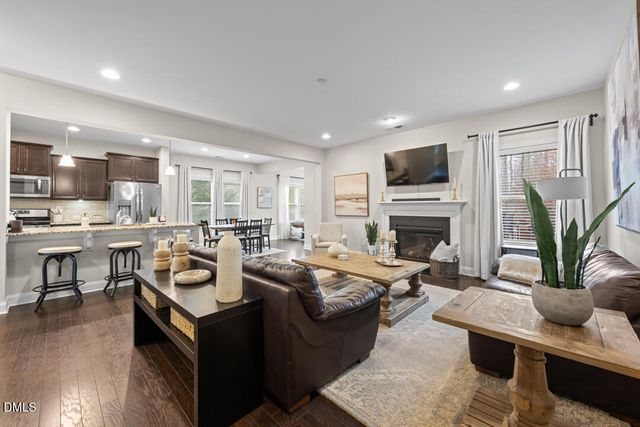 902 Sweet Gum Way, Mebane, NC 27302