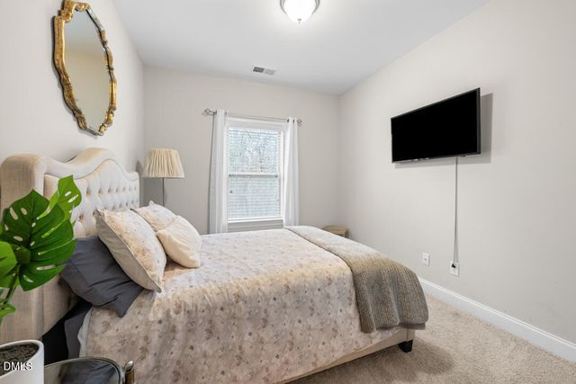 902 Sweet Gum Way, Mebane, NC 27302