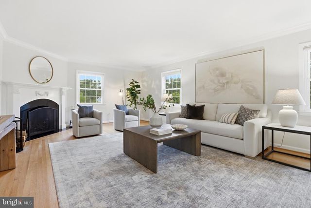 3022 FOX DEN LN, Oakton, VA 22124