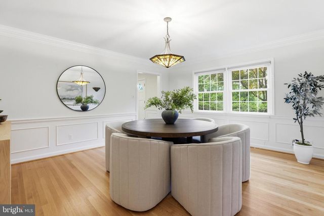 3022 FOX DEN LN, Oakton, VA 22124