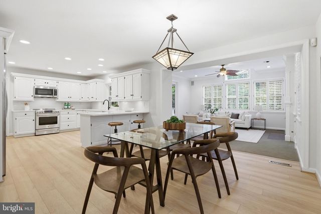3022 FOX DEN LN, Oakton, VA 22124