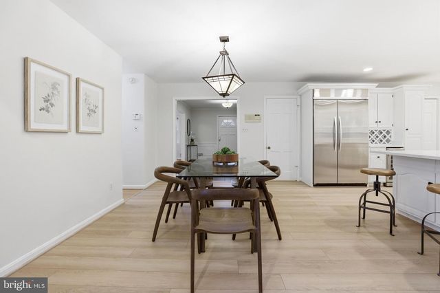 3022 FOX DEN LN, Oakton, VA 22124