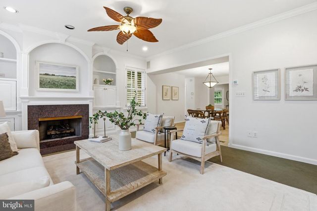 3022 FOX DEN LN, Oakton, VA 22124