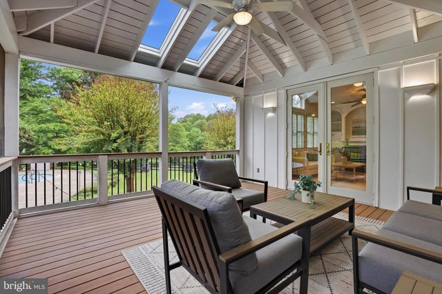 3022 FOX DEN LN, Oakton, VA 22124