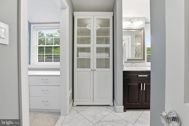 3022 FOX DEN LN, Oakton, VA 22124