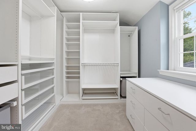3022 FOX DEN LN, Oakton, VA 22124