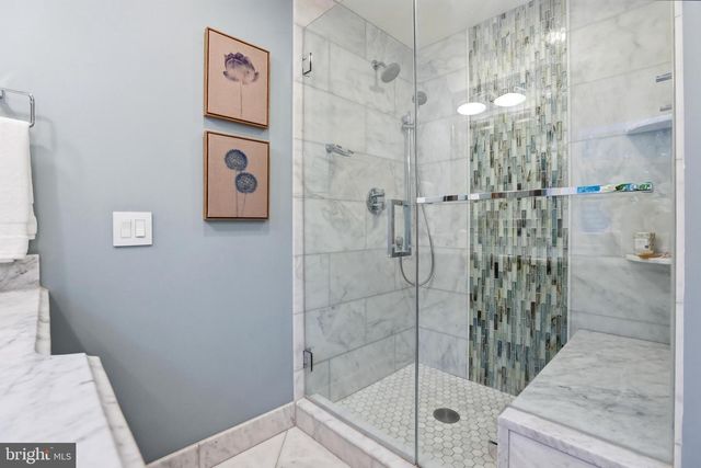 3022 FOX DEN LN, Oakton, VA 22124