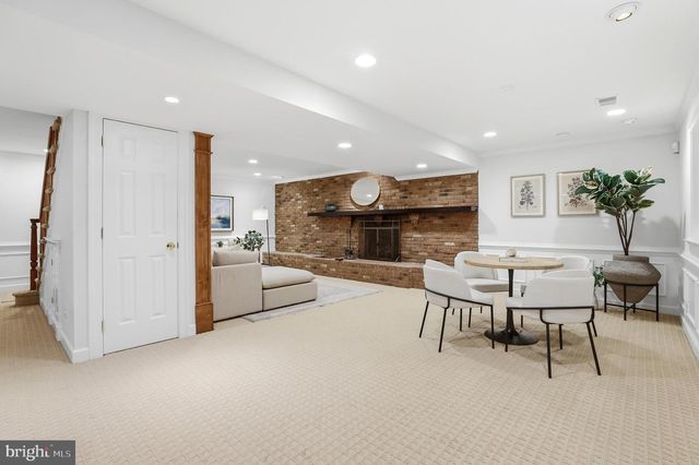 3022 FOX DEN LN, Oakton, VA 22124