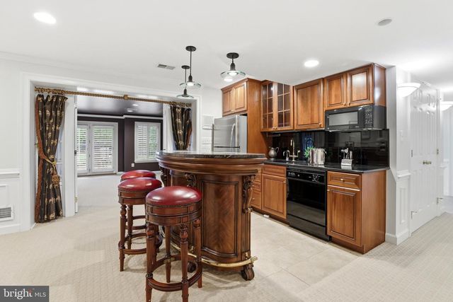 3022 FOX DEN LN, Oakton, VA 22124