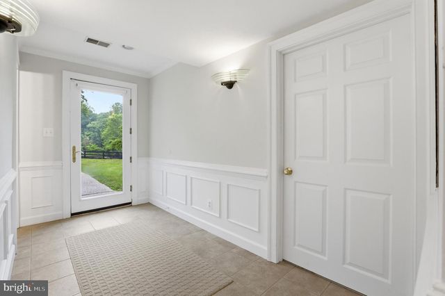 3022 FOX DEN LN, Oakton, VA 22124