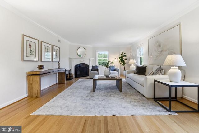 3022 FOX DEN LN, Oakton, VA 22124
