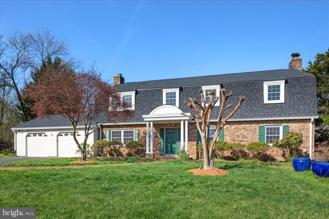 3022 FOX DEN LN, Oakton, VA 22124