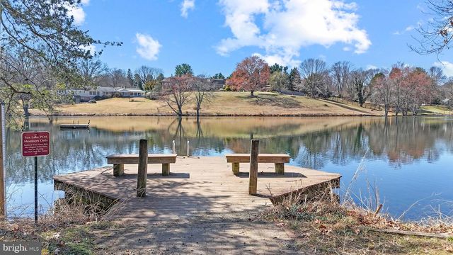 3022 FOX DEN LN, Oakton, VA 22124