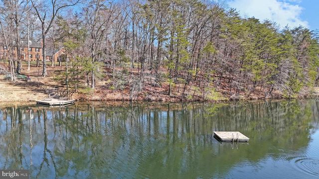 3022 FOX DEN LN, Oakton, VA 22124