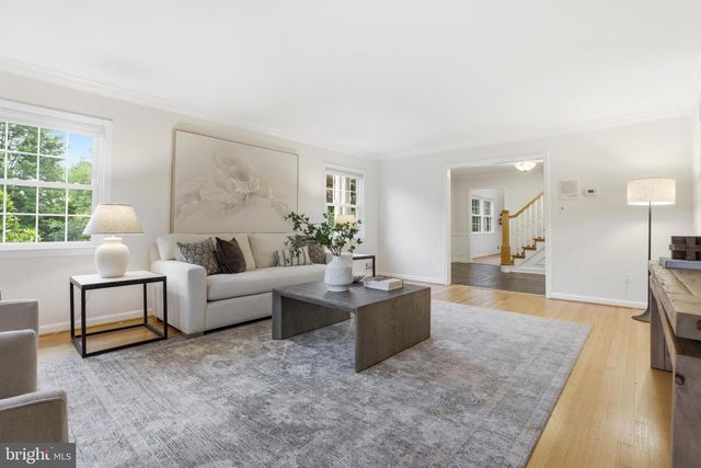 3022 FOX DEN LN, Oakton, VA 22124