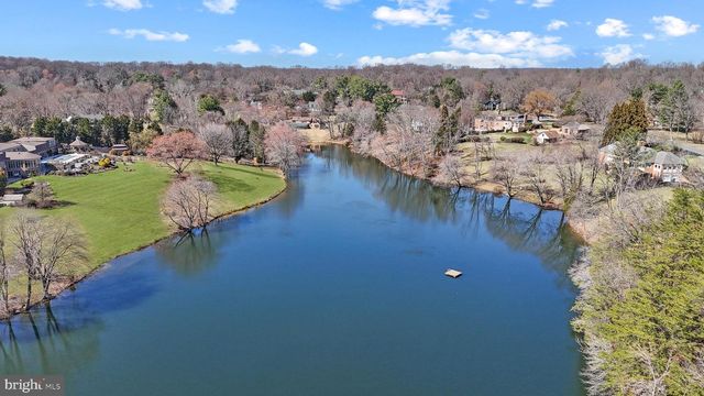 3022 FOX DEN LN, Oakton, VA 22124