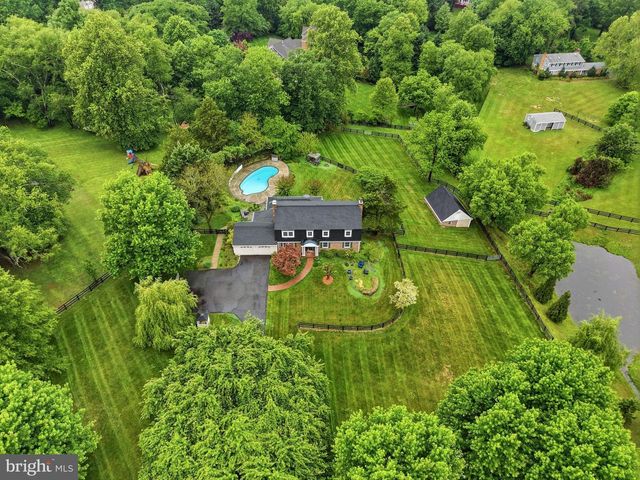 3022 FOX DEN LN, Oakton, VA 22124