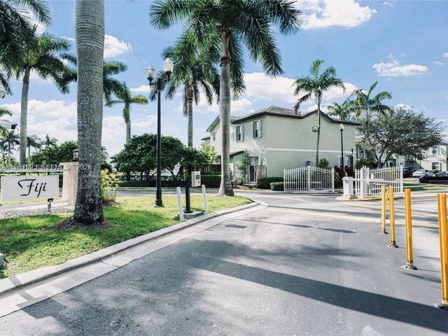 112 SE 28th Ter 26, Homestead, FL 33033