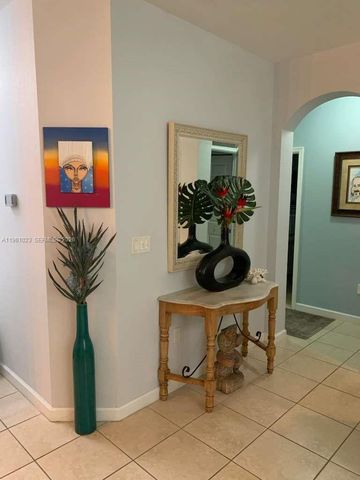 112 SE 28th Ter 26, Homestead, FL 33033