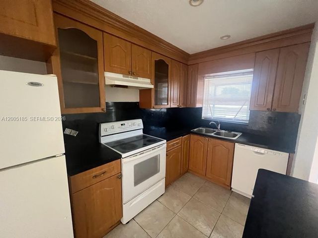 606 SW 80th Ter 1, North Lauderdale, FL 33068