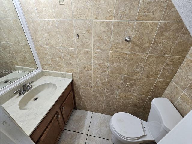 606 SW 80th Ter 1, North Lauderdale, FL 33068