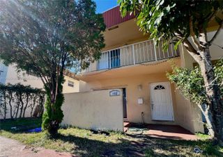 606 SW 80th Ter 1, North Lauderdale, FL 33068