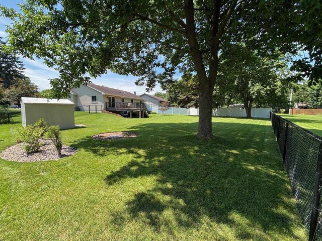 1 ROCKY COURT, Appleton, WI 54915