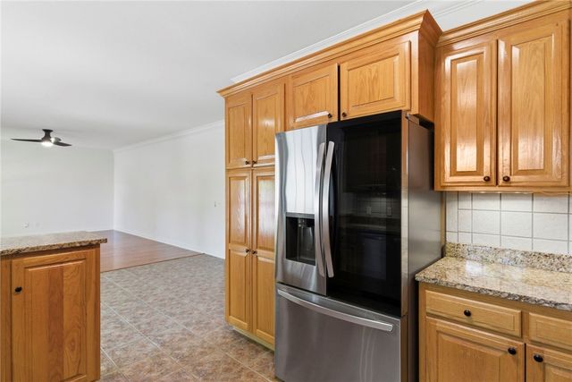 3289 Southridge Drive, Fayetteville, AR 72703