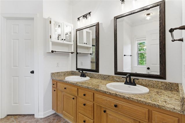 3289 Southridge Drive, Fayetteville, AR 72703