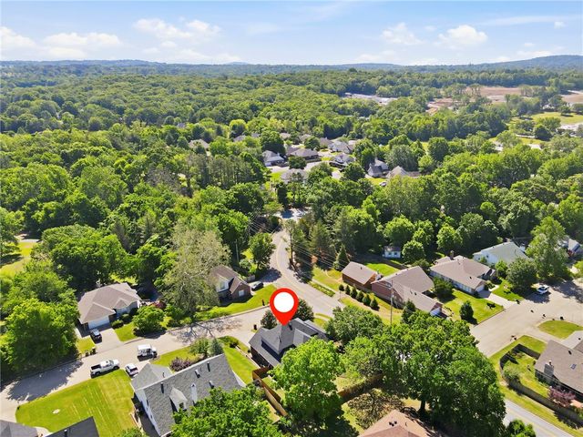 3289 Southridge Drive, Fayetteville, AR 72703