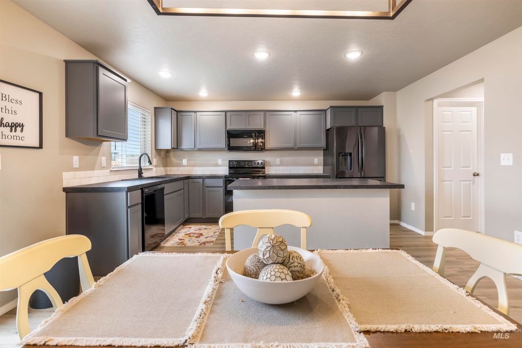 13570 Nisene Dr, Caldwell, ID 83607 photo 4