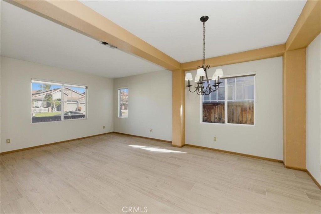 Image 10 of property listing at 13747 Robinbrook Court, Eastvale, CA 92880