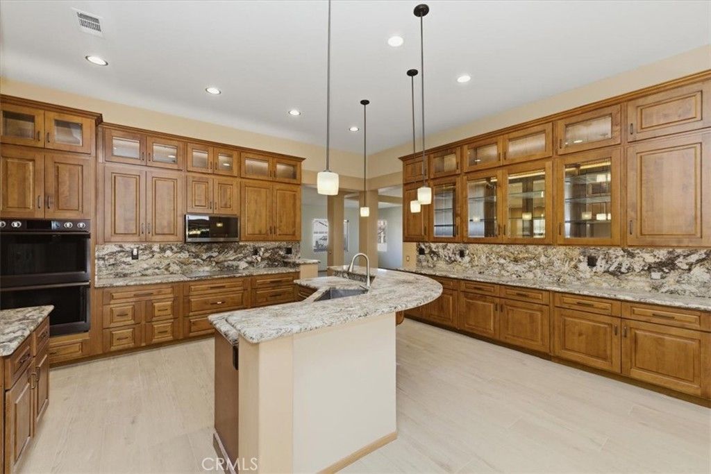 Image 20 of property listing at 13747 Robinbrook Court, Eastvale, CA 92880